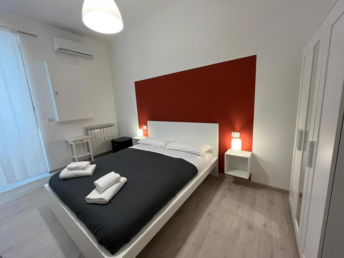 Bed and Breakfast Donna Luisa A Santa Chiara à Naples Extérieur photo
